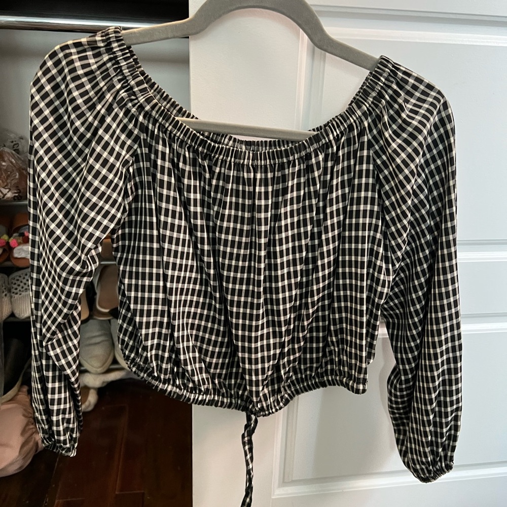 Aritzia off the shoulder long sleeve top